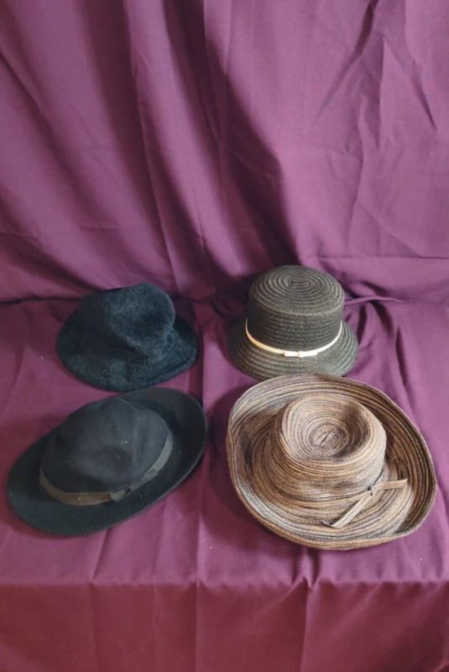 4-Piece Dark Academia Hat Lot Liz Claiborne Sun N' Sand Wool Fedora Y2K